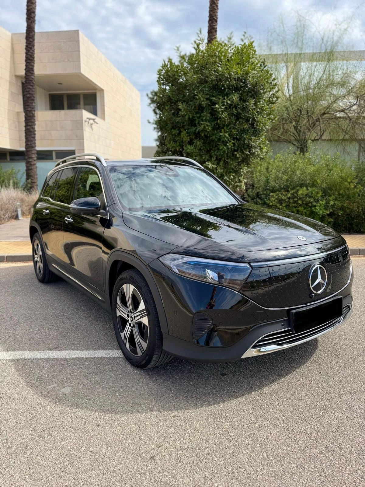 MERCEDES EQB 250